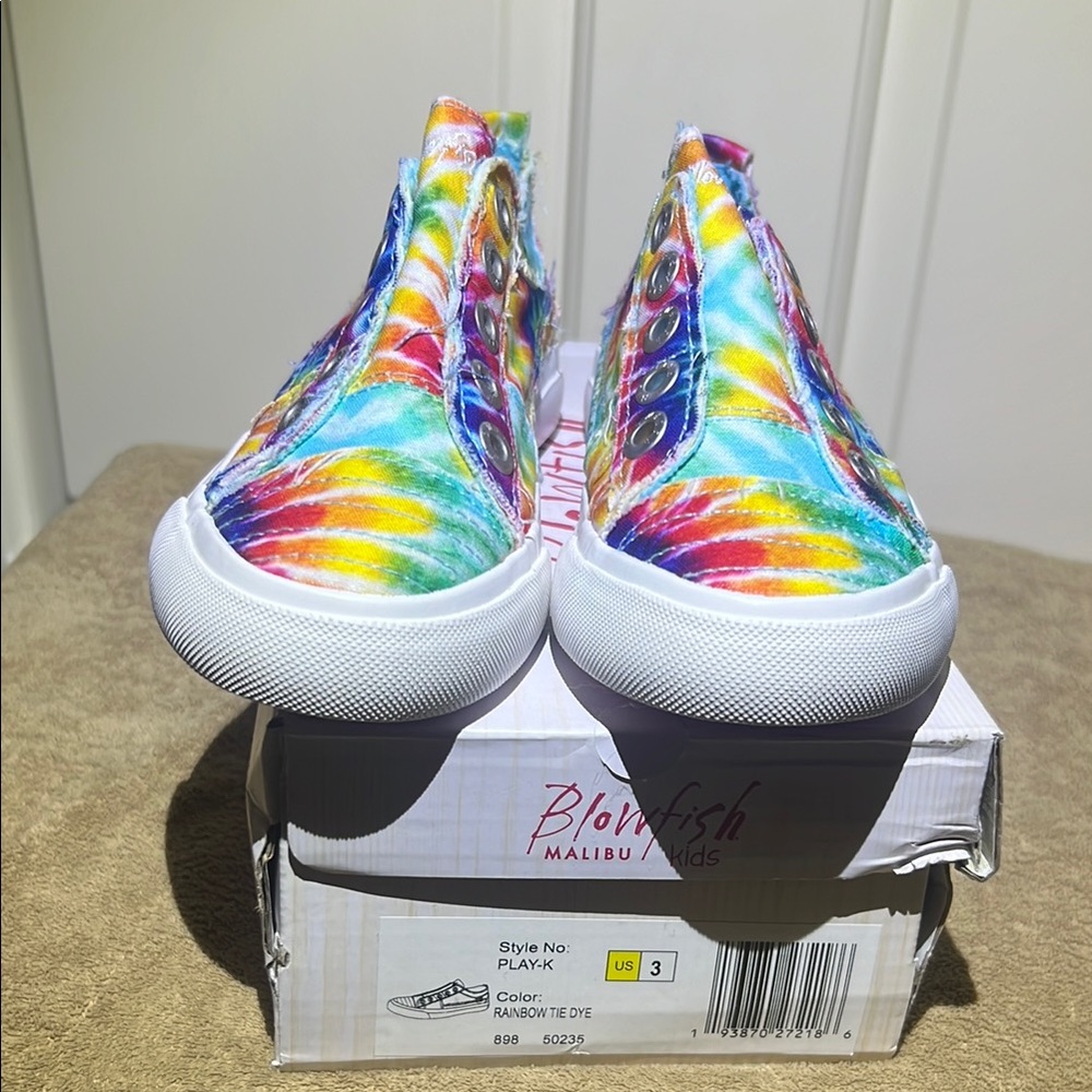 Blowfish Red and Pink Slip-On Sneakers Vibrant Canvas